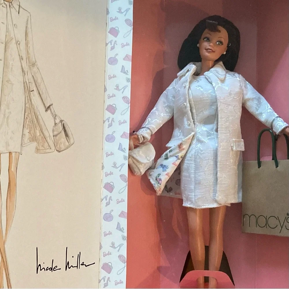 NWT Barbie City Shopper Nicole Miller Macy’s Special Ed 1996